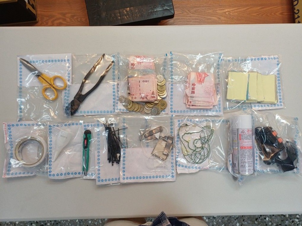 參拜後行竊香油錢 51歲男電眼下現形被逮 14 CNEWS204260304a07