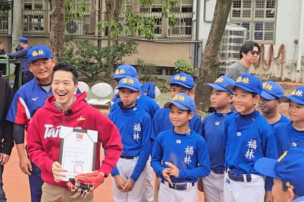 照片來源：何志偉辦公室提供