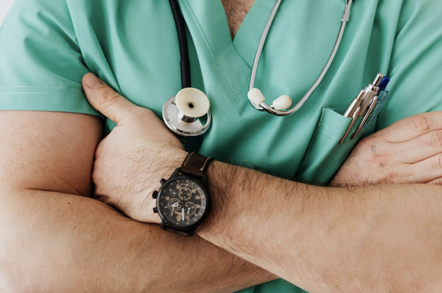 婦人胸痛喘吁吁 驚見「心臟大門」僅剩1元硬幣大！ 7