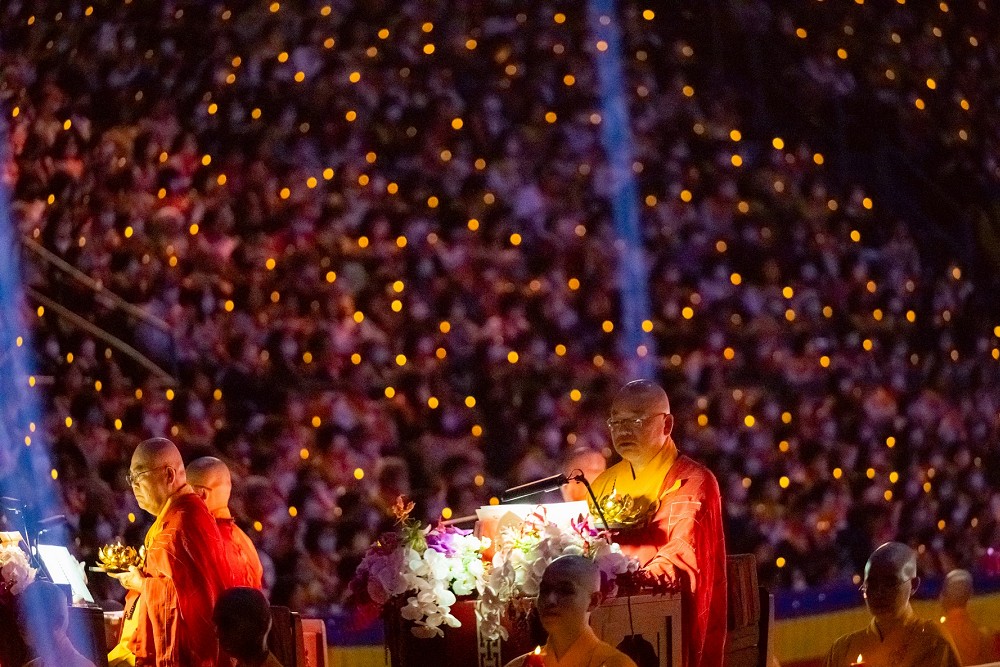 佛光山禪淨共修祈福法會再登小巨蛋　19種語言文疏、減碳44公噸成就「護生」功德 7