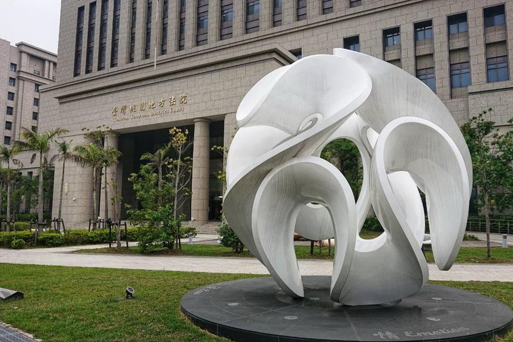 酒駕闖紅燈撞騎士　國民法官判刑9年10月 5