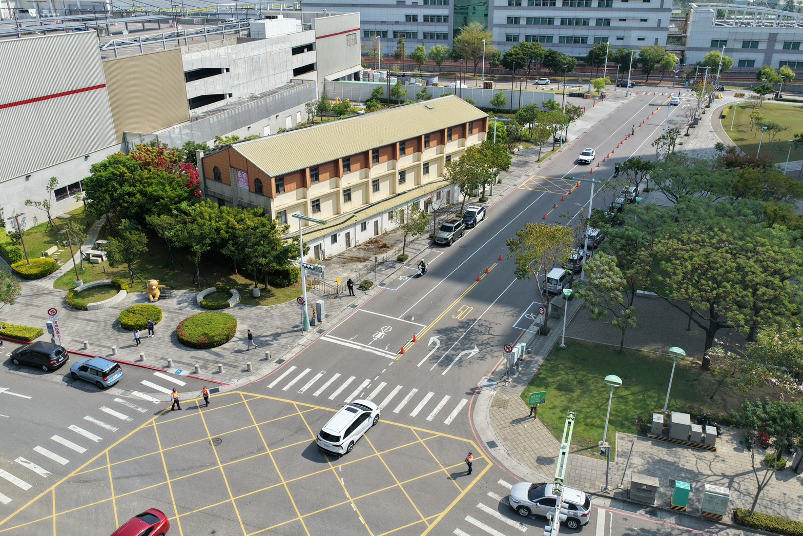 國際油價飆升帶動省油潮 好市多加油站湧車潮 12 國際油價飆升帶動省油潮 好市多加油站湧車潮 11