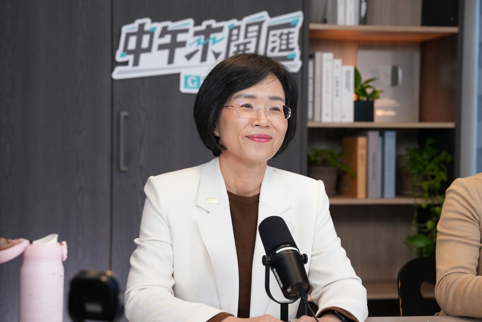 中午來開匯／國民黨今徵召李四川　蘇巧慧：我比他早起跑500天 17