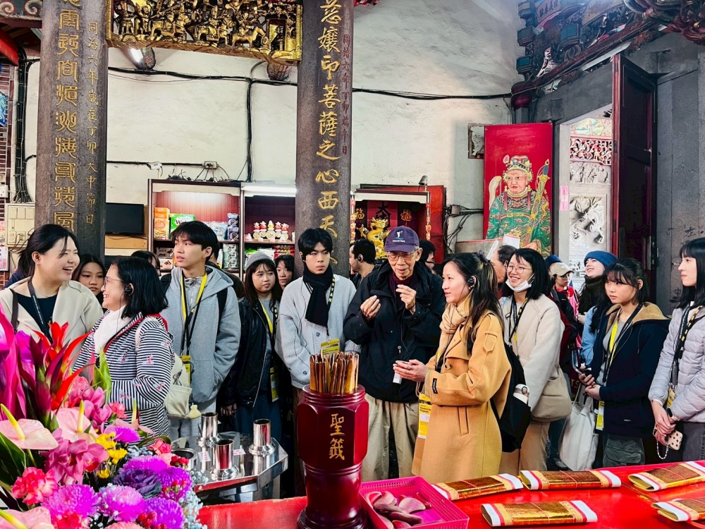 松山文創園區推學生國際大使　免費英語導覽陪旅客逛古蹟 23