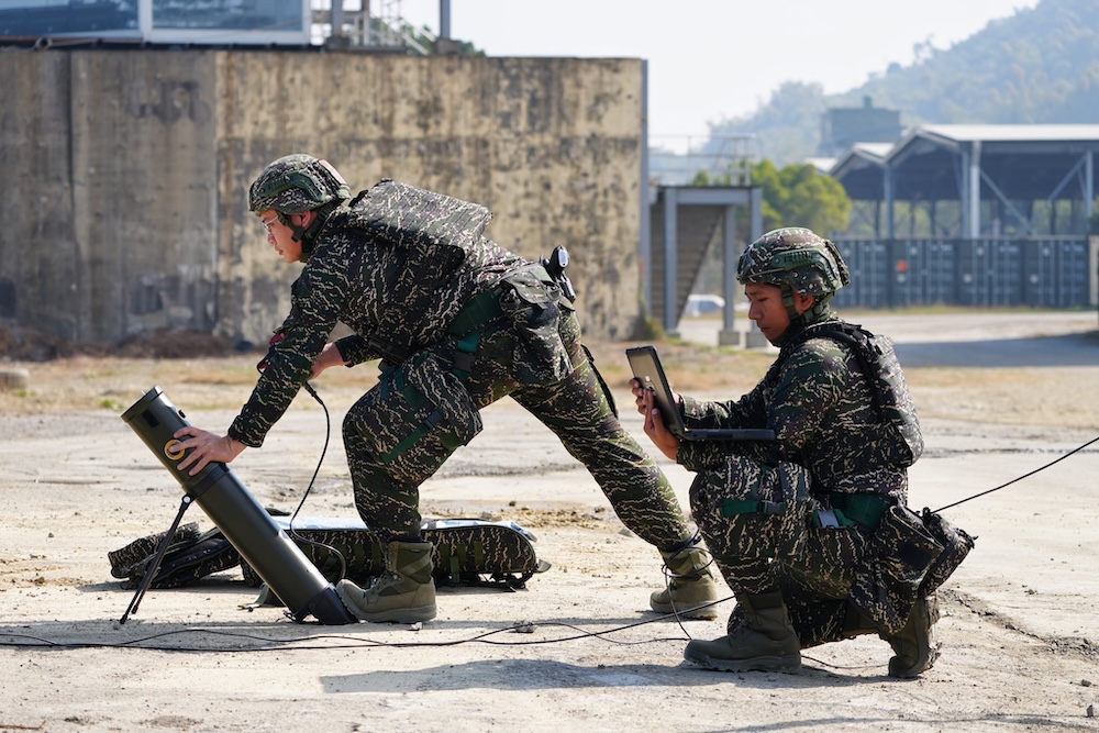 向國軍官兵致敬！雙月愛軍團聚活動請幸運官兵全家用餐