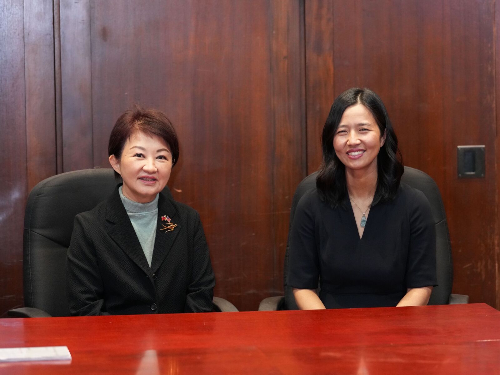 太平洋兩端女力首長相會波士頓　盧秀燕與吳弭交流「媽媽市長」領導力 17