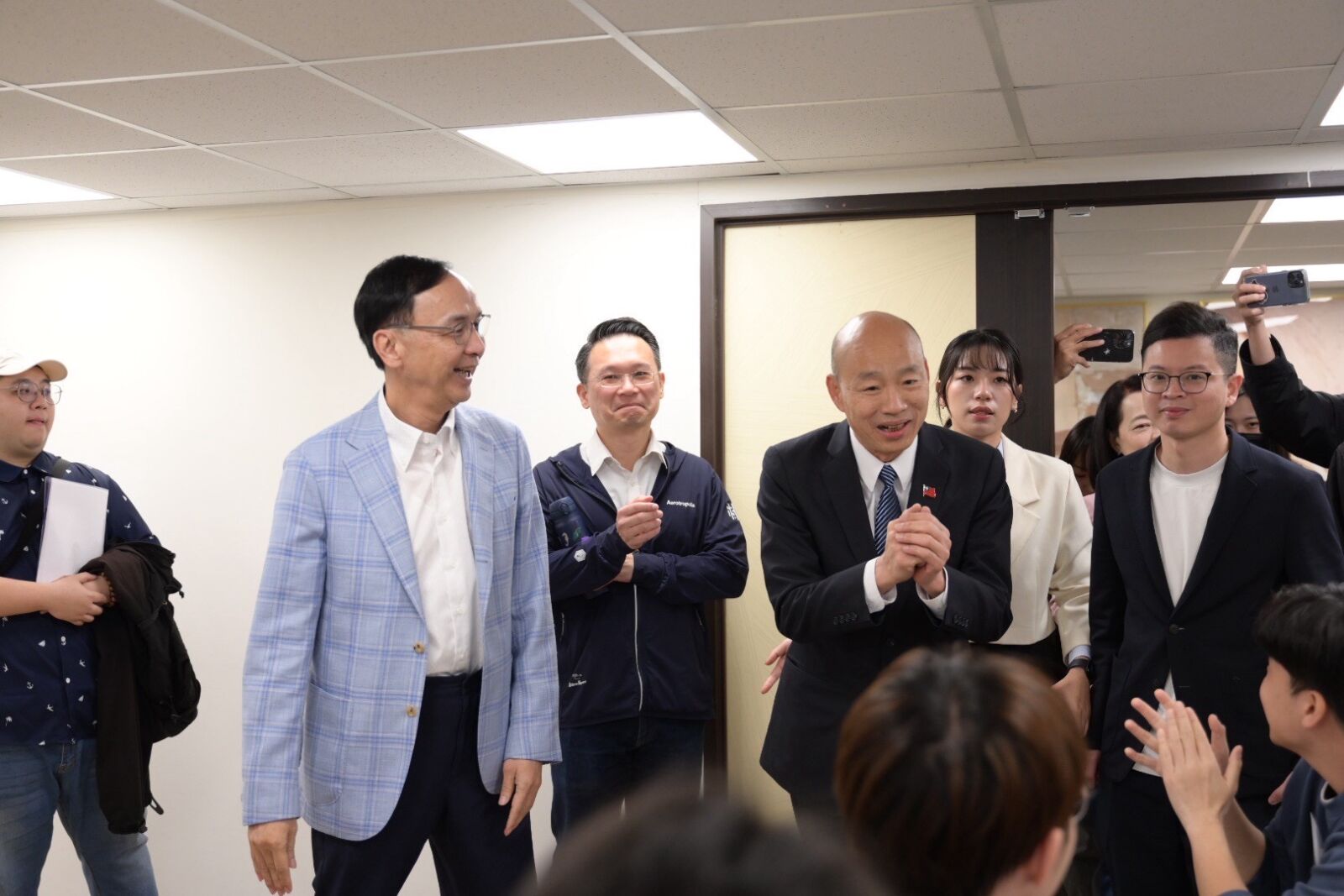 朱立倫、韓國瑜驚喜合體　期勉青年參政勿忘初衷 11