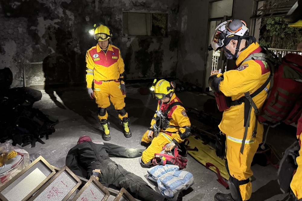 新北特搜跨區演練動員130人 結合物流17噸級大貨車強韌後勤 22 新北特搜跨區演練動員130人 結合物流17噸級大貨車強韌後勤 21