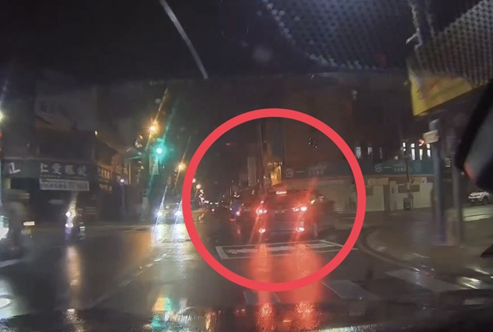 無牌車拒檢衝撞巡邏車 花蓮警鳴槍制伏兩嫌法辦 6 cnews204260316a09