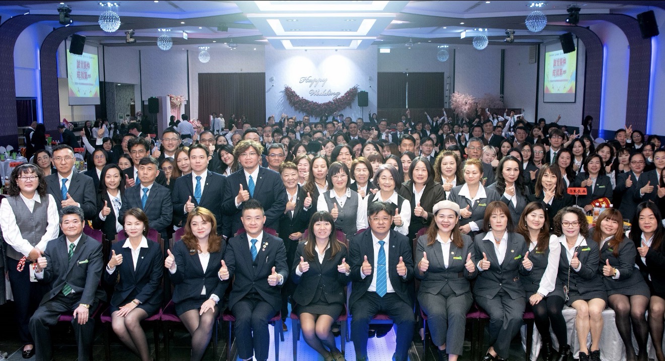 永慶加盟四品牌嘉義區春酒席開45桌　近500人齊聚慶功迎新局