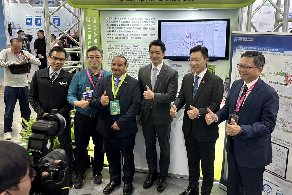 聯手蔣萬安倡「實體AI」新藍圖　江啟臣：台中是發展人形機器人最佳基地 15