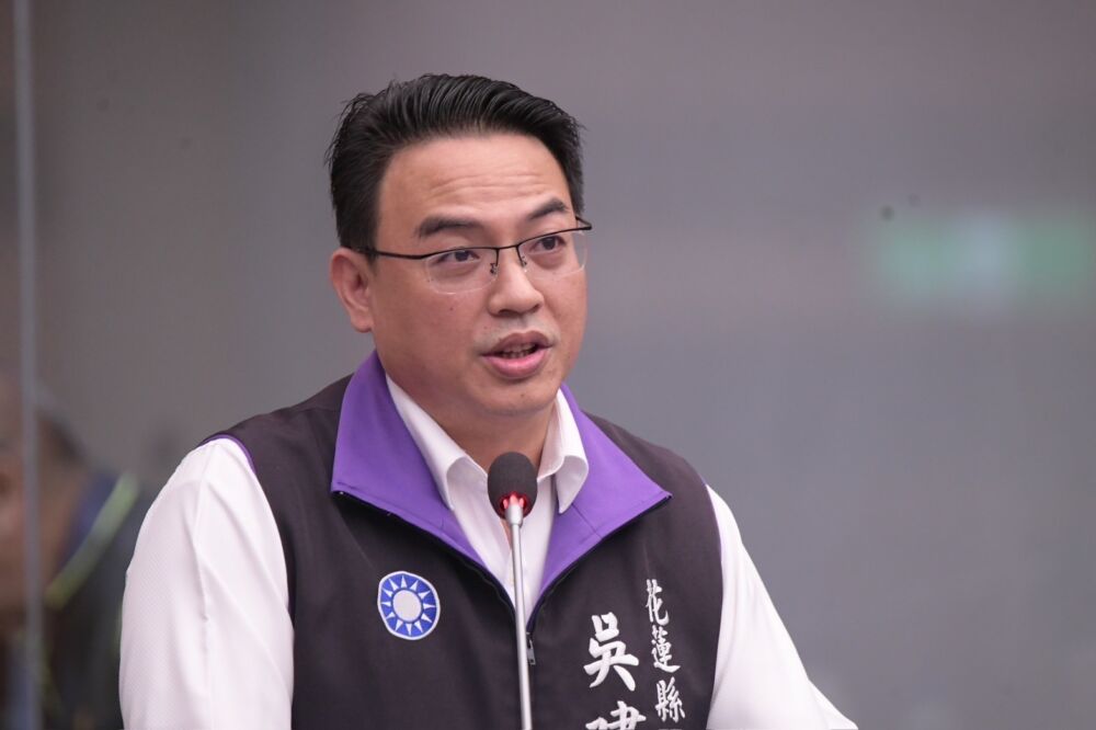 指張峻卡花蓮總預算　吳建志不滿：把社福當籌碼