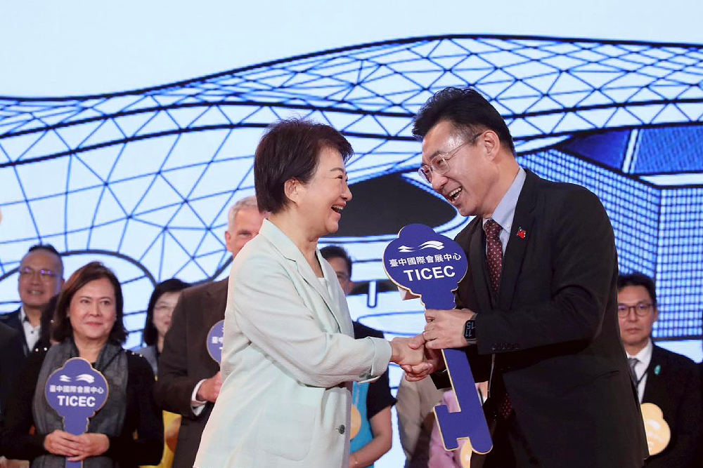 台中市長初選民調將開始　江啟臣行程滿檔「顧在地、拚國際」 23