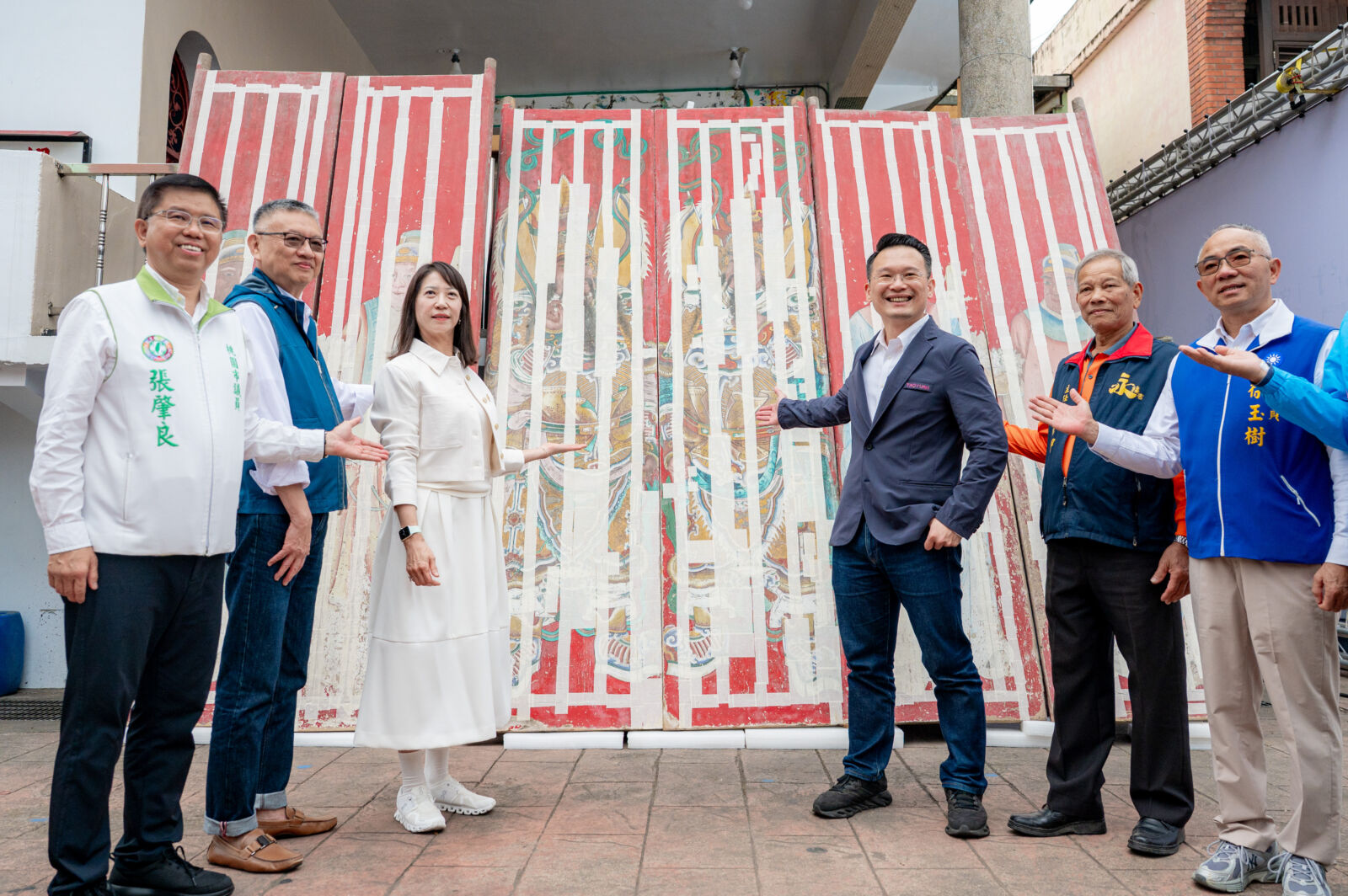 「百廟門」全國客庄第一案　蘇俊賓力促龍潭永福宮門神修復