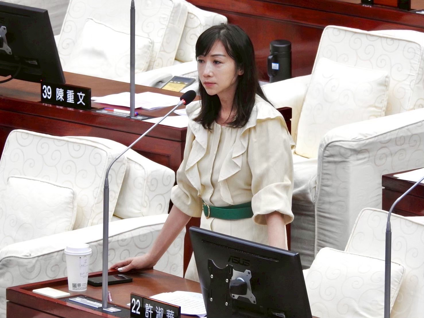 統戰組織曾問「李貞秀接班沒問題？」　許淑華質疑民眾黨恐涉國安破口 