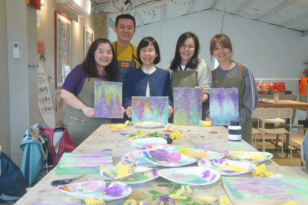 浪漫紫藤花瀑綻放 新北滬尾休閒農業區推賞花食農體驗 8 cnews204260326a19