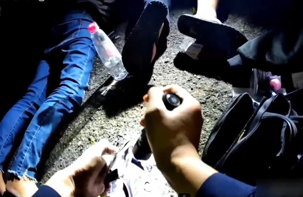 涉毒駕闖紅燈狂逃4公里　追進死巷逮人起獲喪屍煙彈