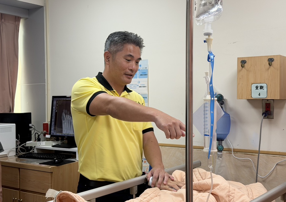 訓練意外　戰術垂降失控4樓跌落至2樓緊急送醫