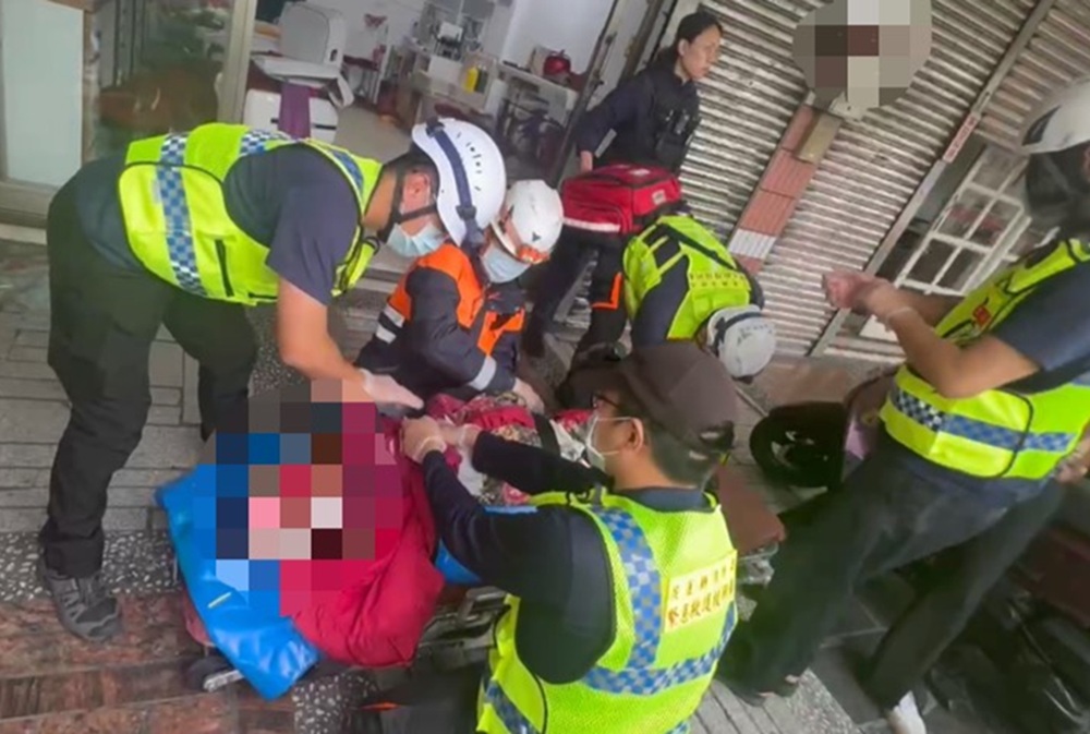 拿了熱狗就走 泰籍男涉不付帳還揮刀拒捕闖民宅 6 cnews204260405a03