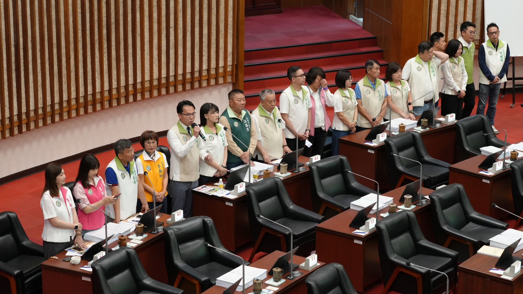 高雄市議會綠黨團批「鄭習會」傳達錯誤訊號　點名柯志恩立場