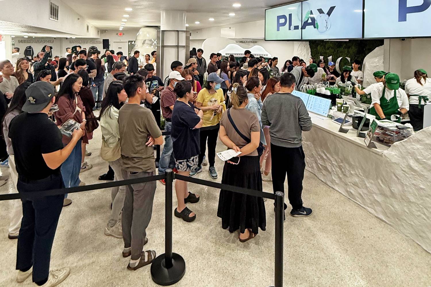 台灣手搖飲進軍美國爆紅　UG Tea排隊人潮延燒掀話題