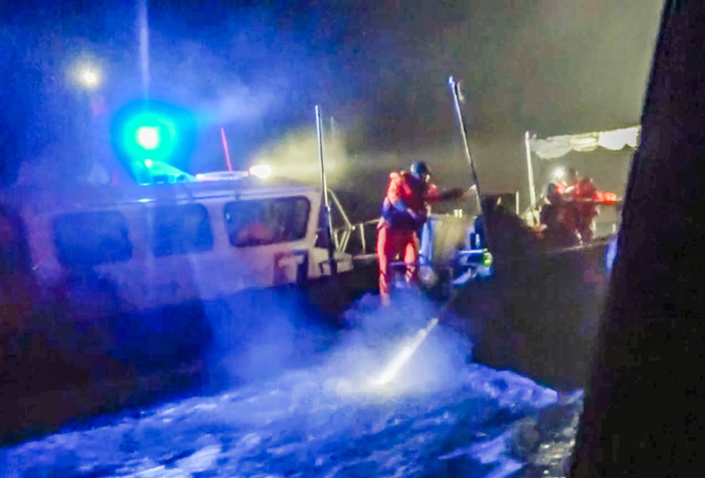 中國漁船越界捕撈　金門海巡登檢扣留三無船舶