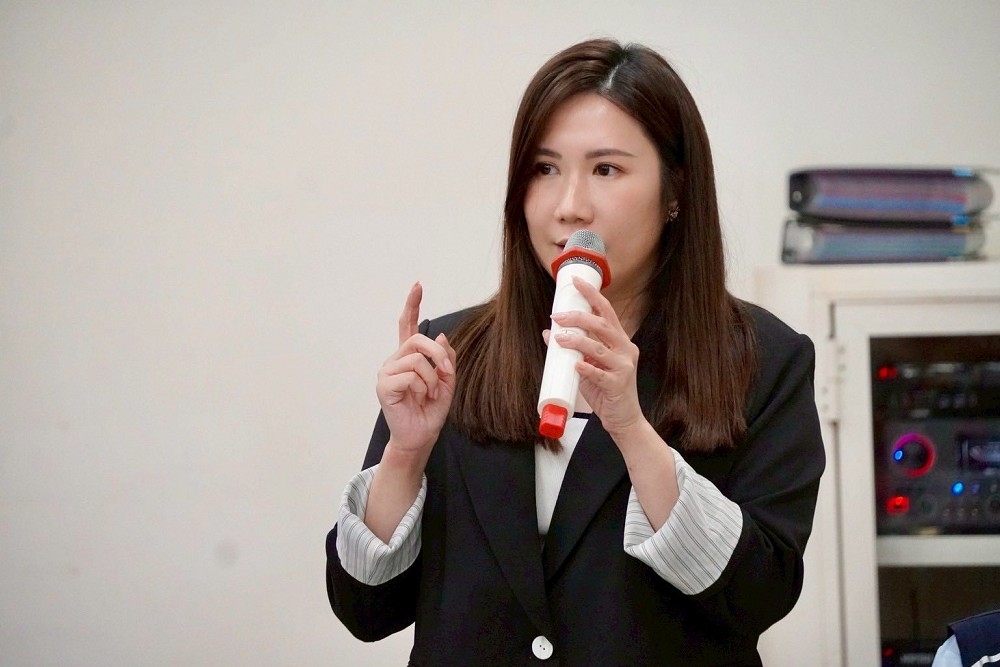 沈伯洋自曝「五分埔大地主」 柳采葳狠酸:民進黨雙標照妖鏡! 16 沈伯洋自曝「五分埔大地主」 柳采葳狠酸:民進黨雙標照妖鏡! 15