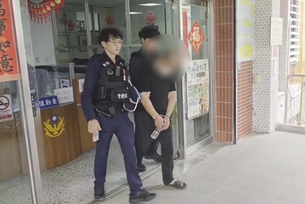 微型電動二輪車未打方向燈　拒檢逃逸被逮查獲毒品海洛因