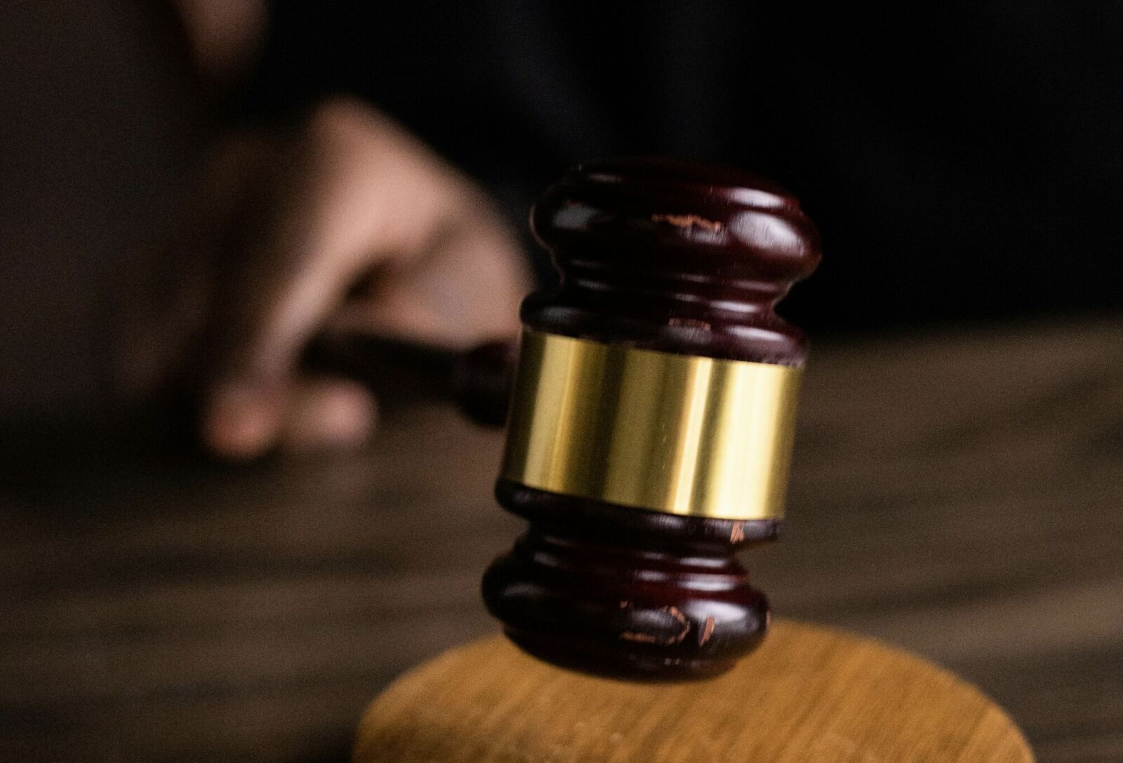 兒托法三讀通過   「保母記點制」來了！比照交通違規最重吊照