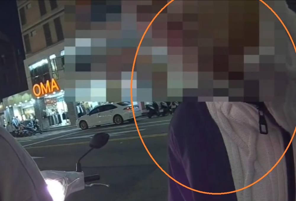 直播到一半警員現身　29歲直播主被通緝夜市高調開臺被逮