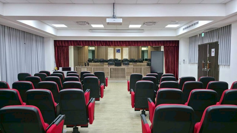 翻轉人生、一圓法律夢　輔大法律學系進修學士班招生開跑