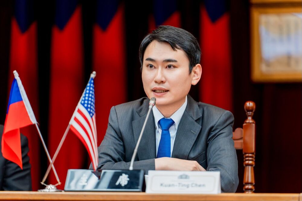 陳冠廷指趙少康軍購提案「善意起點」　籲朝野3階段推進國防特別條例