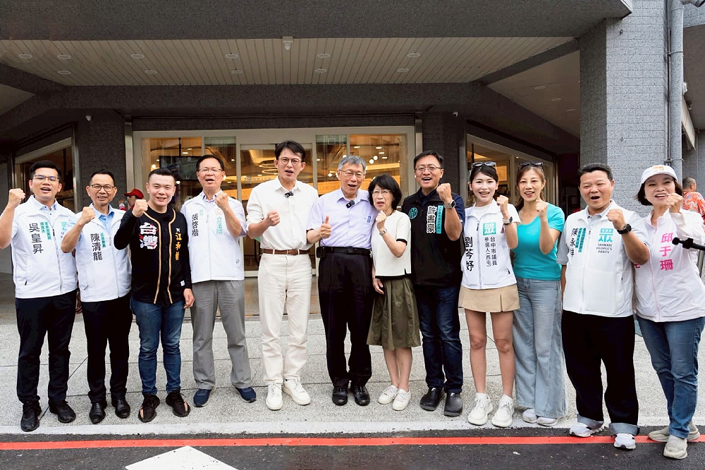 白營推邱于珊參選北屯議員　吳皇昇給祝福