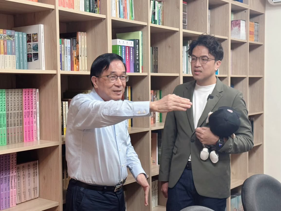 拜會陳水扁取經台北治理與選戰 沈伯洋:學習前輩經驗、打自己的選戰 234 拜會陳水扁取經台北治理與選戰 沈伯洋:學習前輩經驗、打自己的選戰 233
