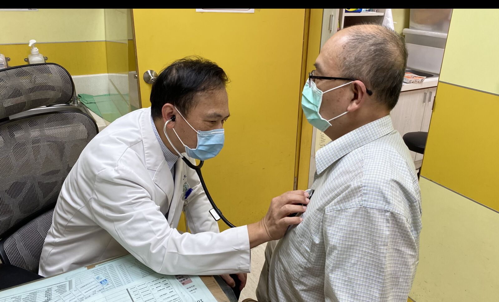 熟男爛醉躺地一晚不動   橫紋肌溶解症！一覺醒來竟要洗腎