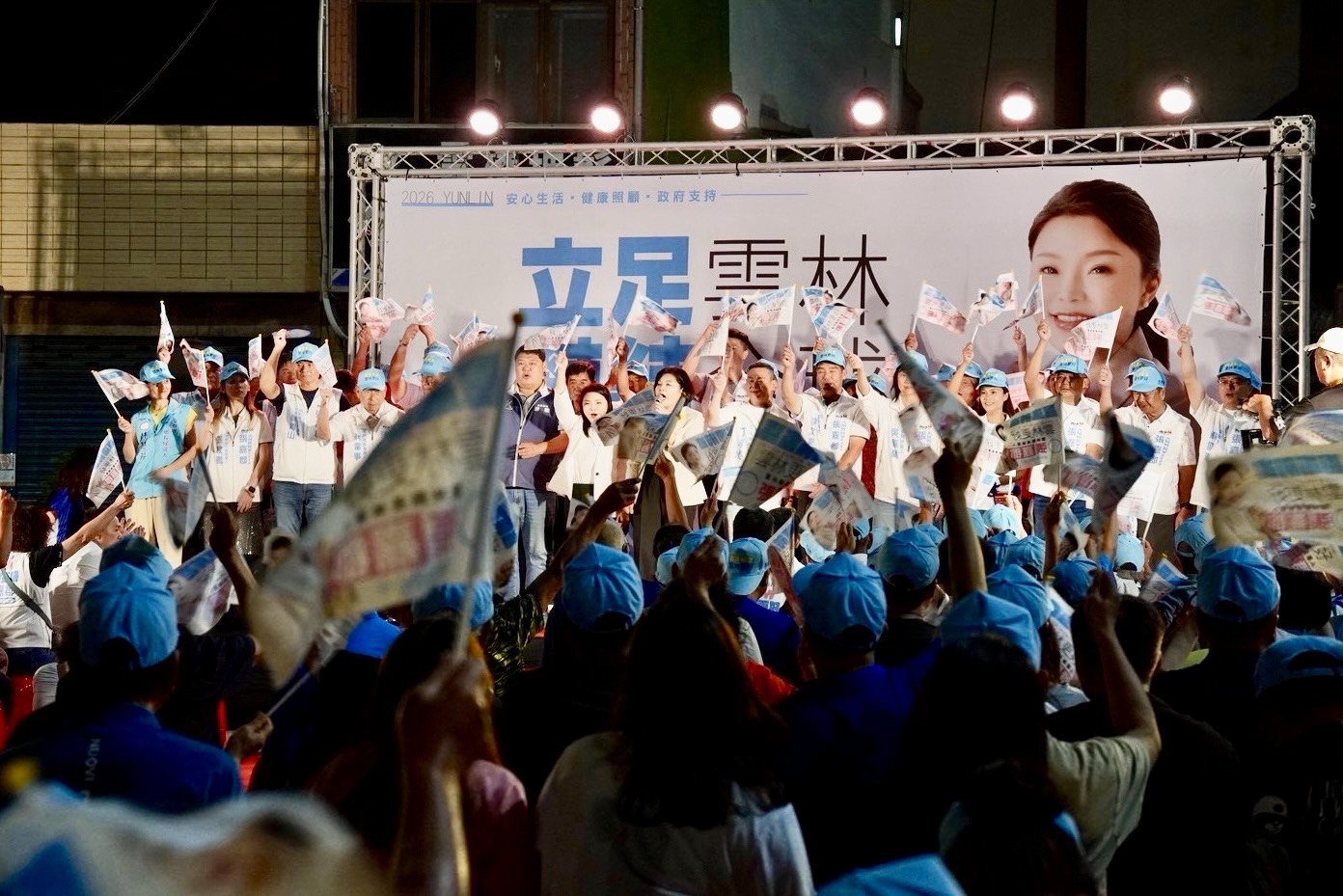 麥寮拱範宮廟口開講爆滿　游顥、丁學忠站台力薦張嘉郡