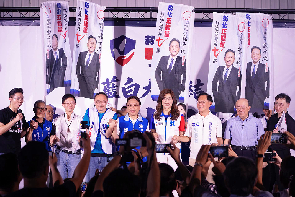頻跑彰化顧魏平政選情　鄭麗文憂輸了10年難拿回