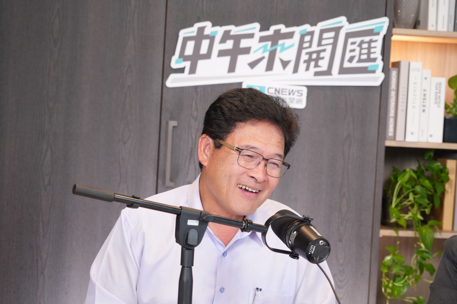 中午來開匯／酸魏明谷一屆就被淘汰　邱建富質疑陳素月無首長經驗：比她師傅還弱