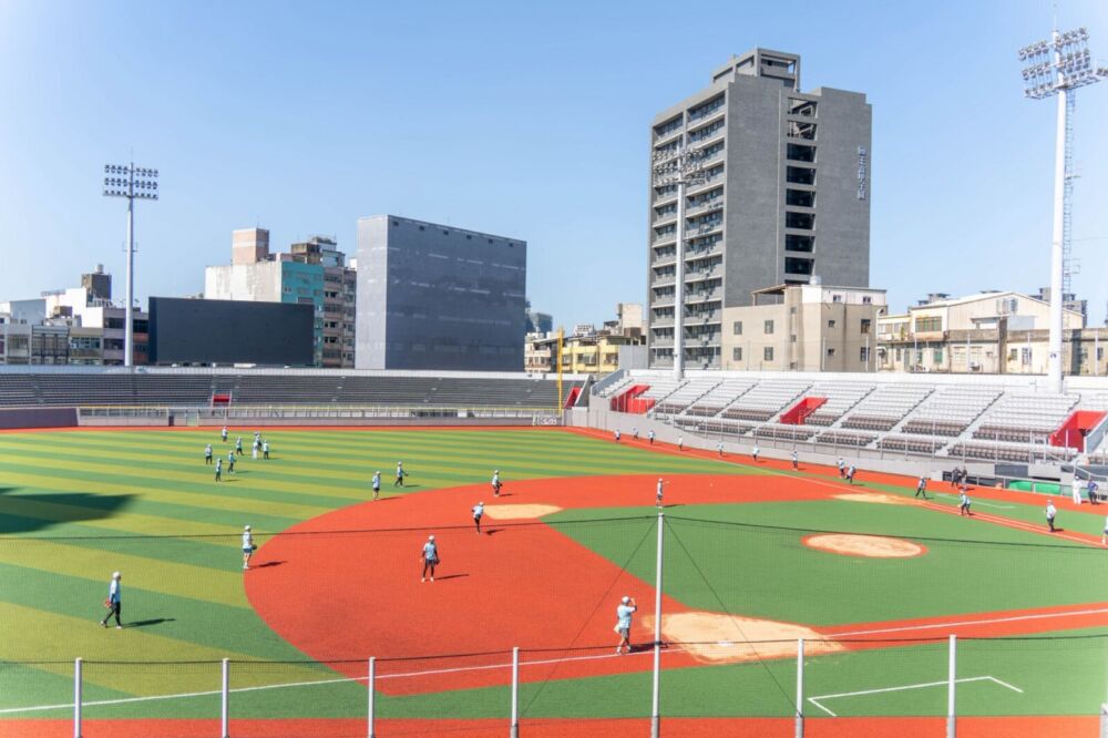 新竹市立棒球場整修迎首場實戰　高虹安：「球隊培訓」與「場館升級」雙軌並進