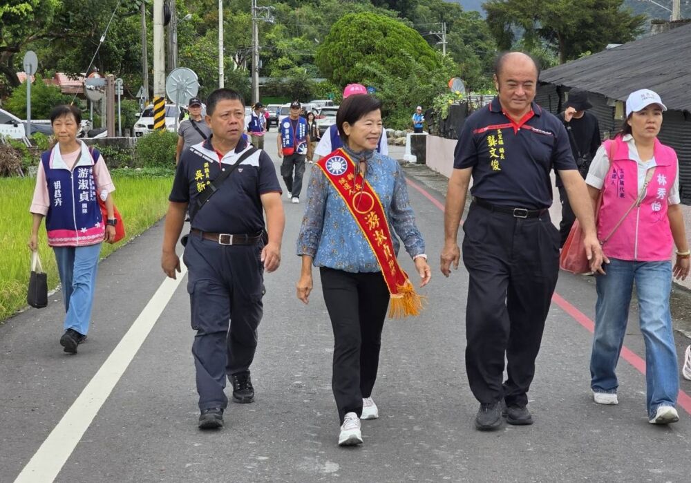 超猛!游淑貞走完花蓮13鄉鎮市傾聽民意之旅 赴玉里探視百歲人瑞提政見 52 超猛!游淑貞走完花蓮13鄉鎮市傾聽民意之旅 赴玉里探視百歲人瑞提政見 51