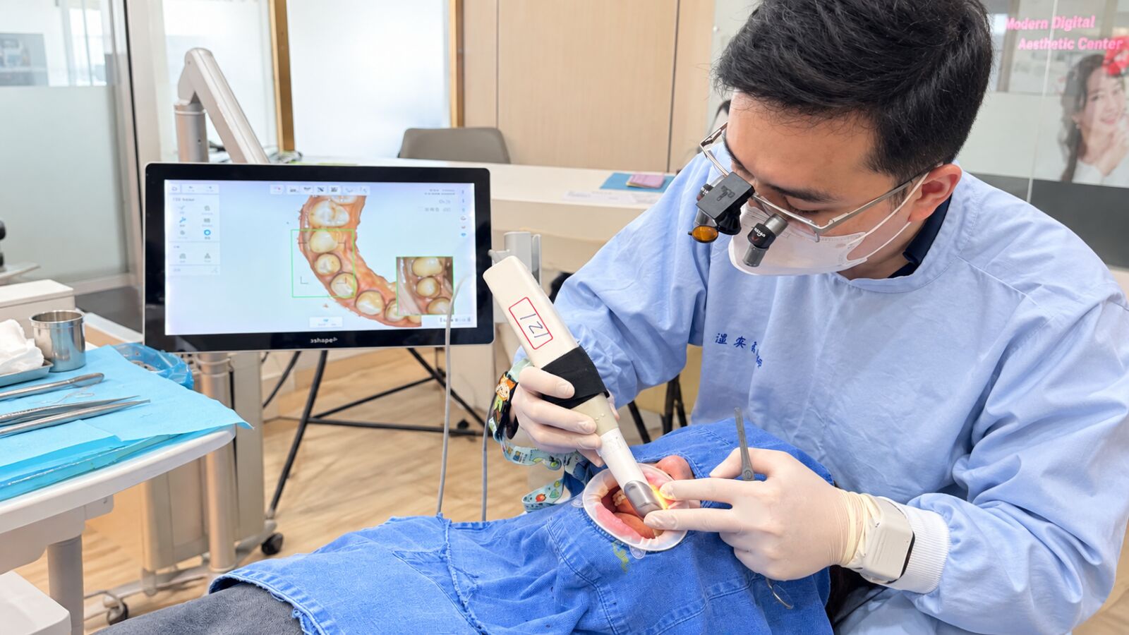 牙齒缺角、變色怎麼改善？全瓷冠、陶瓷貼片適用情況大不同