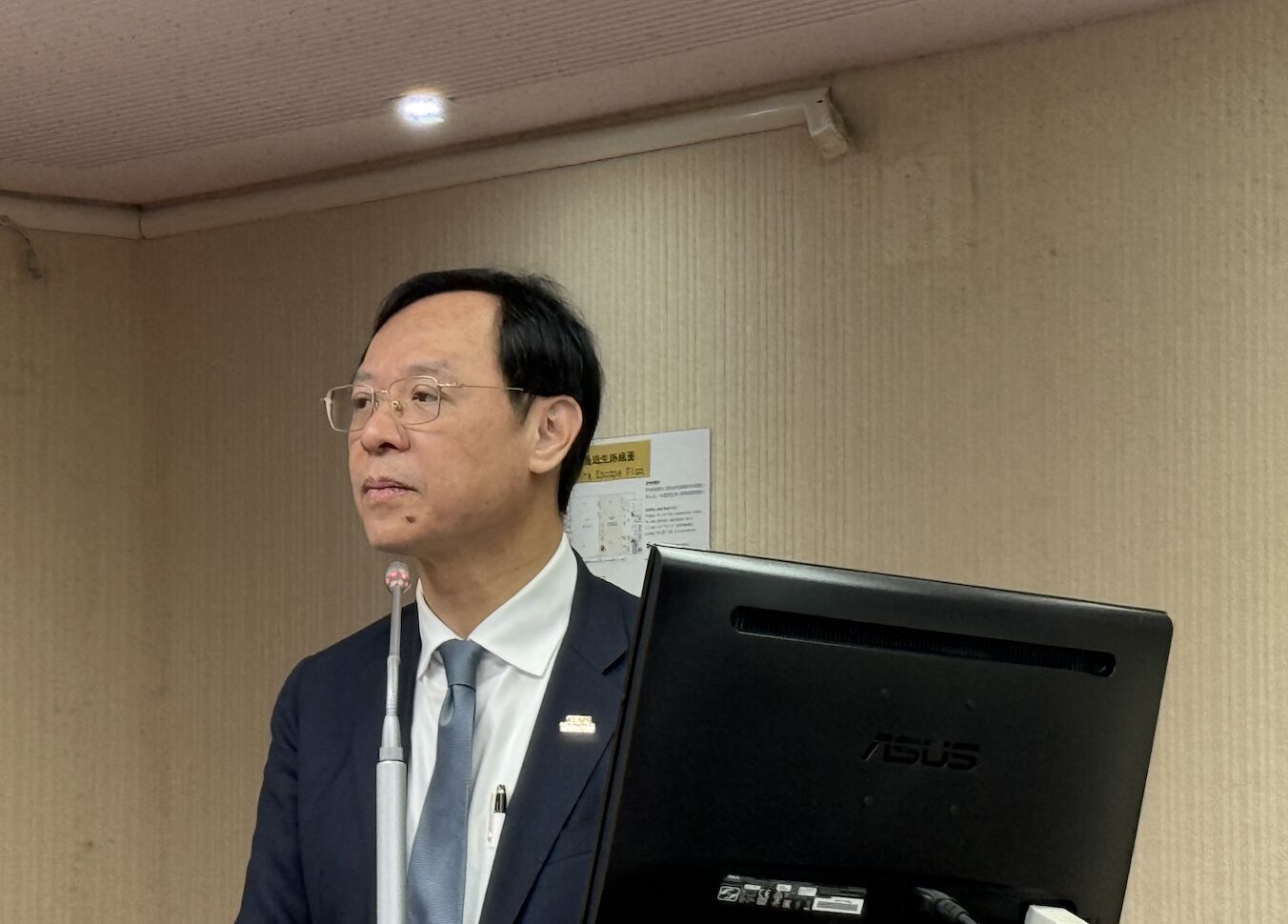藍白猛攻沈伯洋「毒品=藥品」說   石崇良：毒品、管制藥品是一體兩面