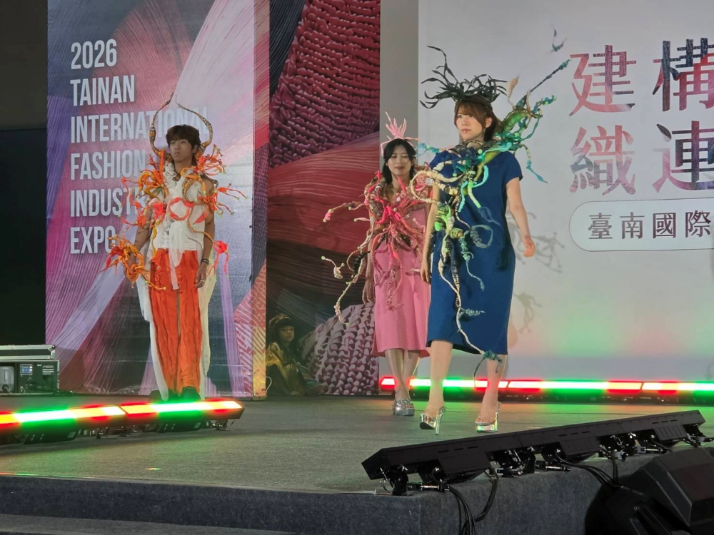 南珉貞、張正偉跨界走秀！2026台南國際時尚產業展　台日韓星光演繹永續時尚 15