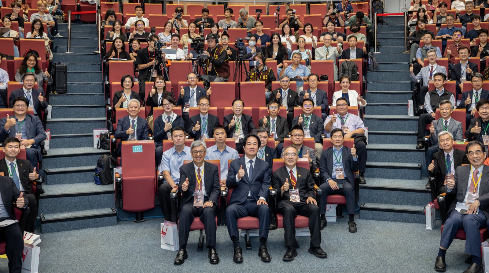 台灣橋樑計畫閉幕　淡江大學展國際科研成果、助設諾貝爾博物館