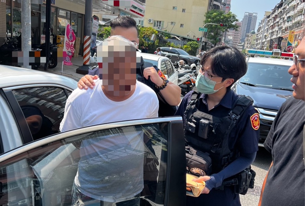 男網友介紹投資虛擬貨幣　64歲婦謹慎求助警逮假幣商