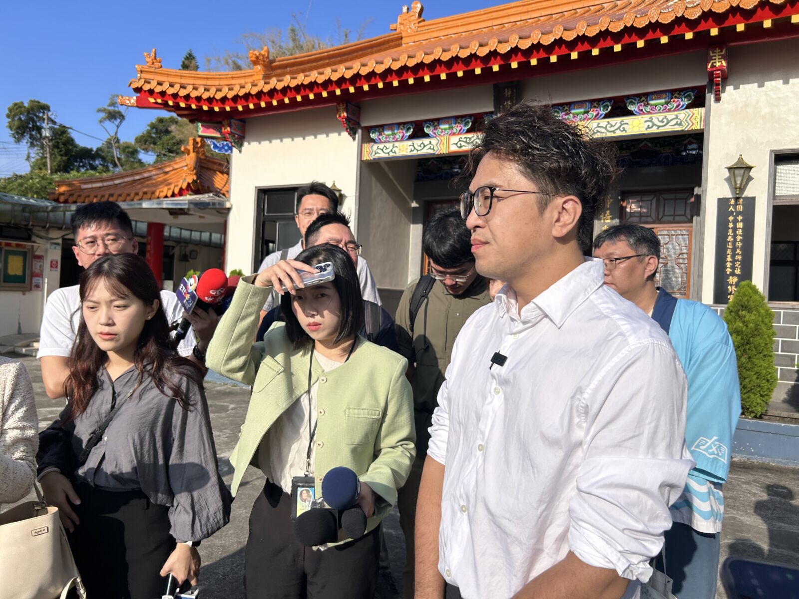 蔣萬安、張善政赴政院談松機遷建　沈伯洋：願意開始溝通就是好事