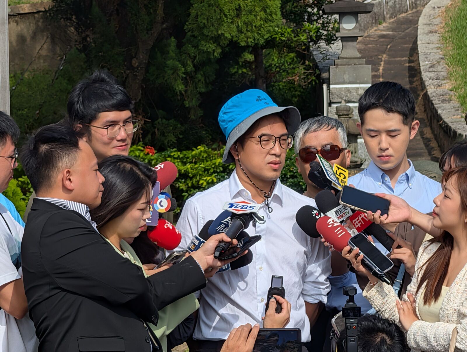 蔣萬安、張善政赴政院談松機遷建 沈伯洋:願意開始溝通就是好事 6 蔣萬安、張善政赴政院談松機遷建 沈伯洋:願意開始溝通就是好事 5