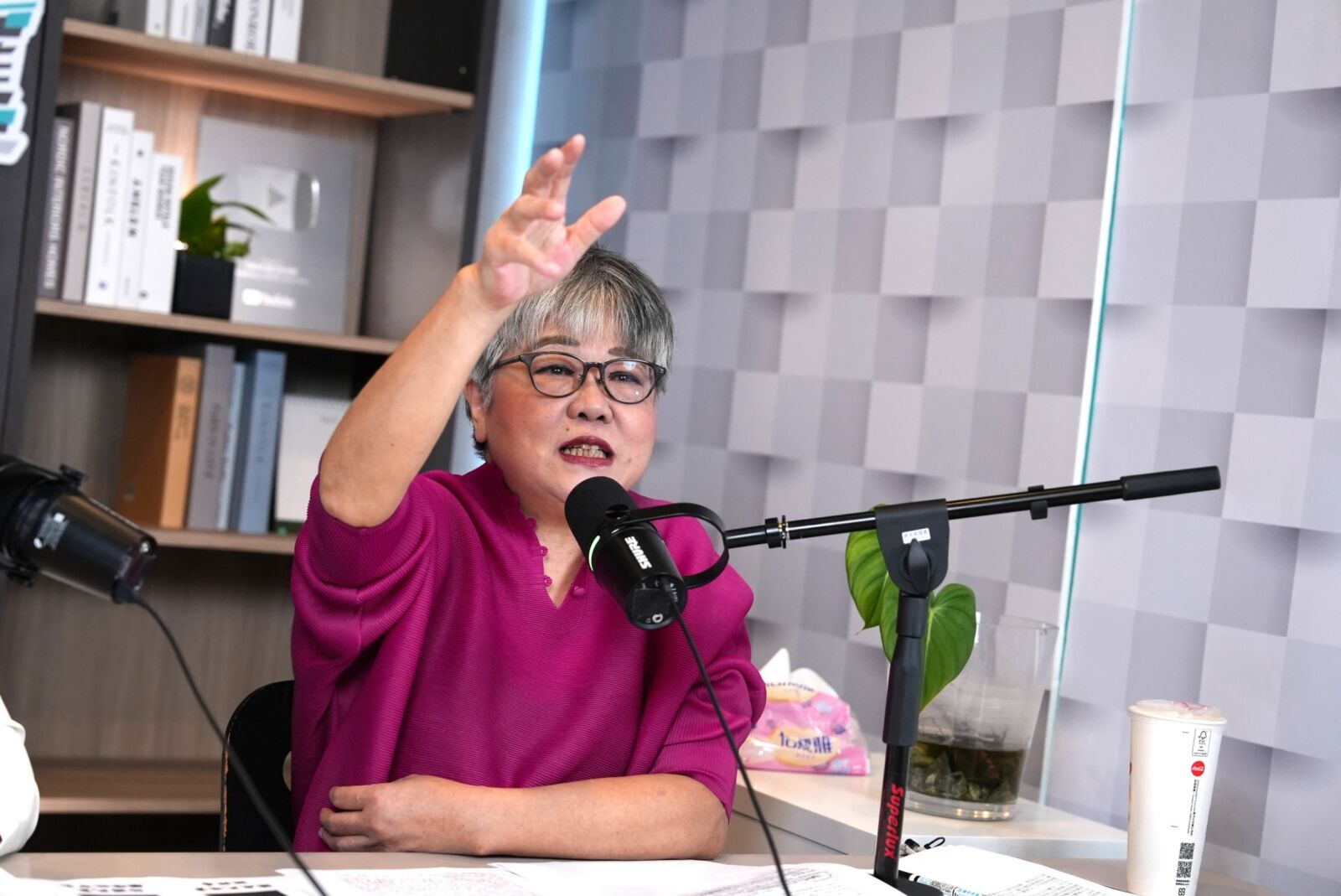 黃光芹批黃國昌嫁禍徐欣瑩　指最終有利鄭朝方