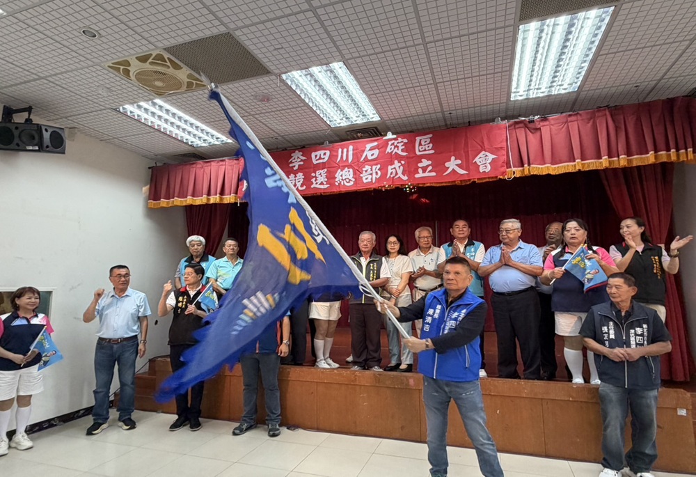 賣力勤跑山城地區　李四川提深坑輕軌延伸石碇、坪林周遊券帶動商機