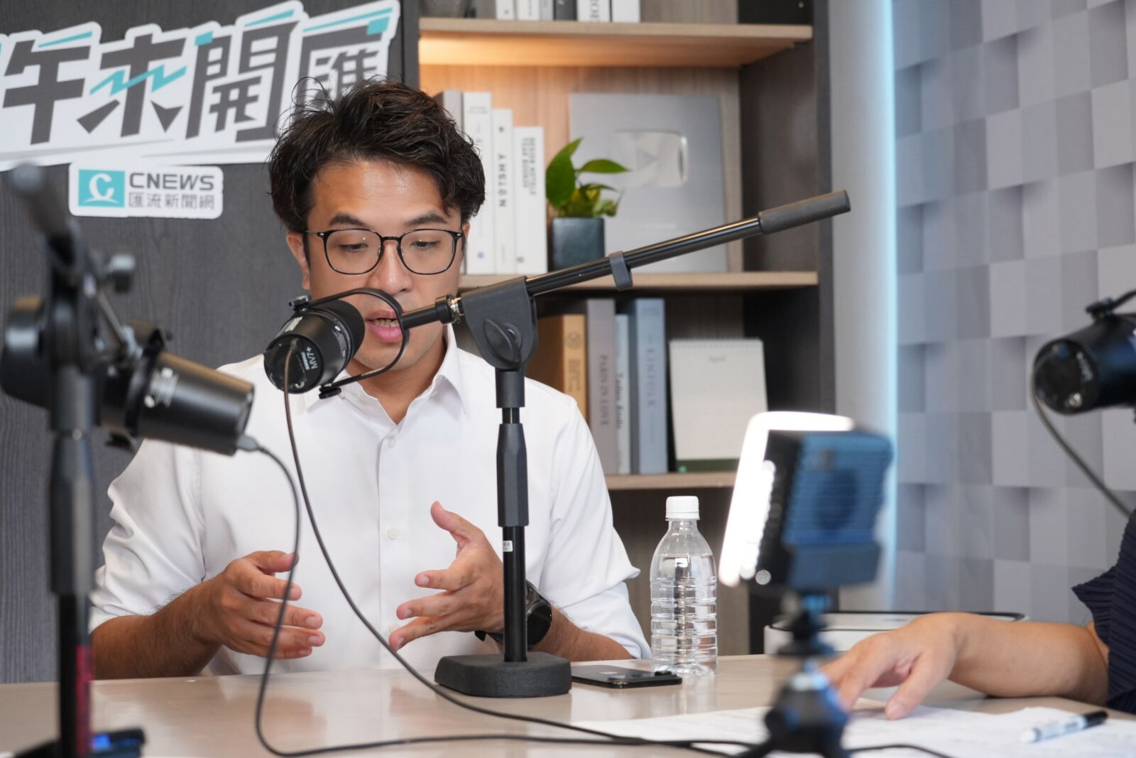 中午來開匯／昔投黃珊珊不代表現在挺民眾黨？　沈伯洋：這群人願意出門投票、當然要說服